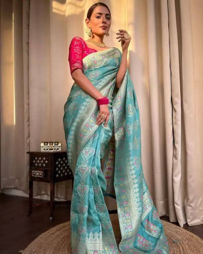 "Twilight Blossom: The Ethereal Lavender and Pink Saree"